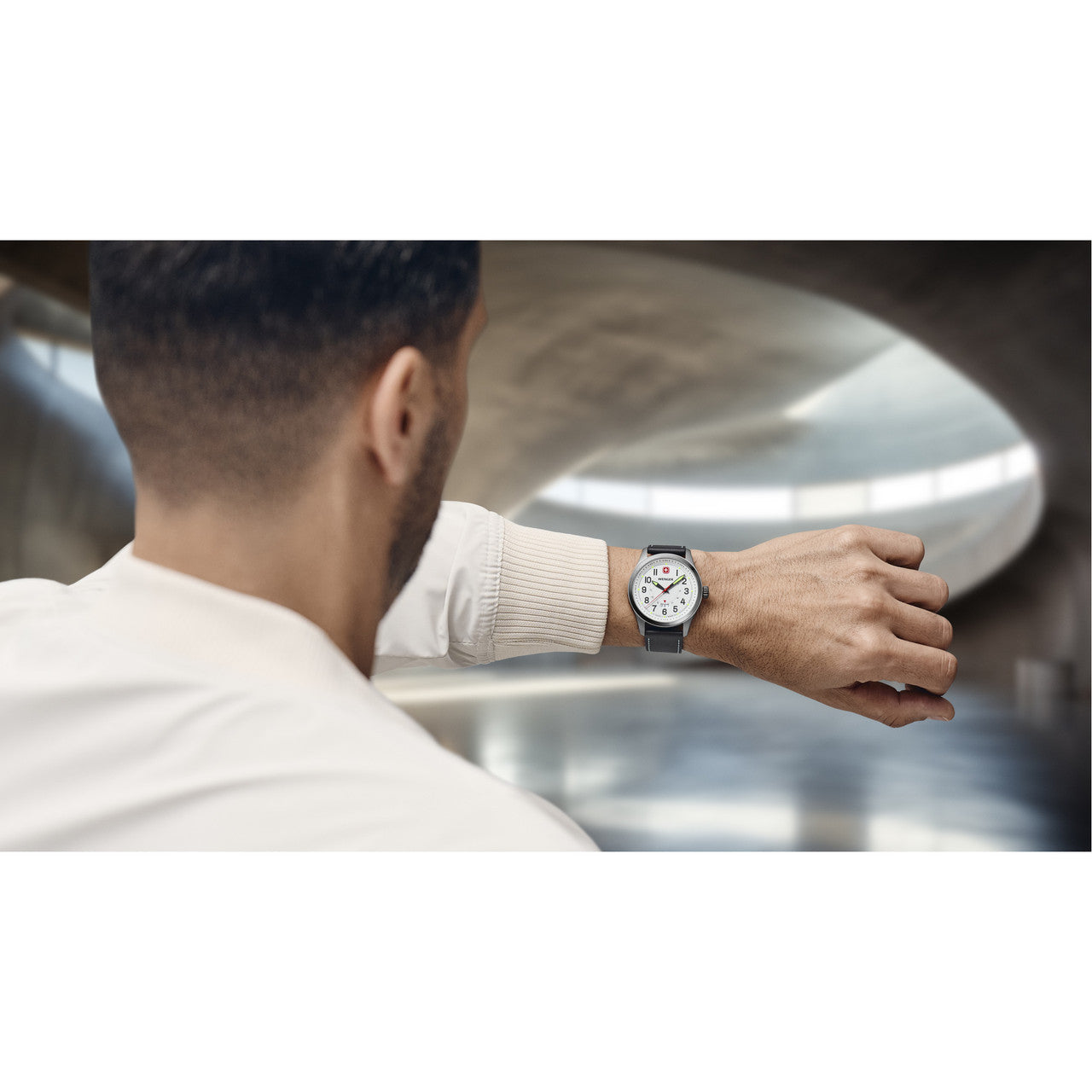 Terragraph 43mm, White dial, Black Leather