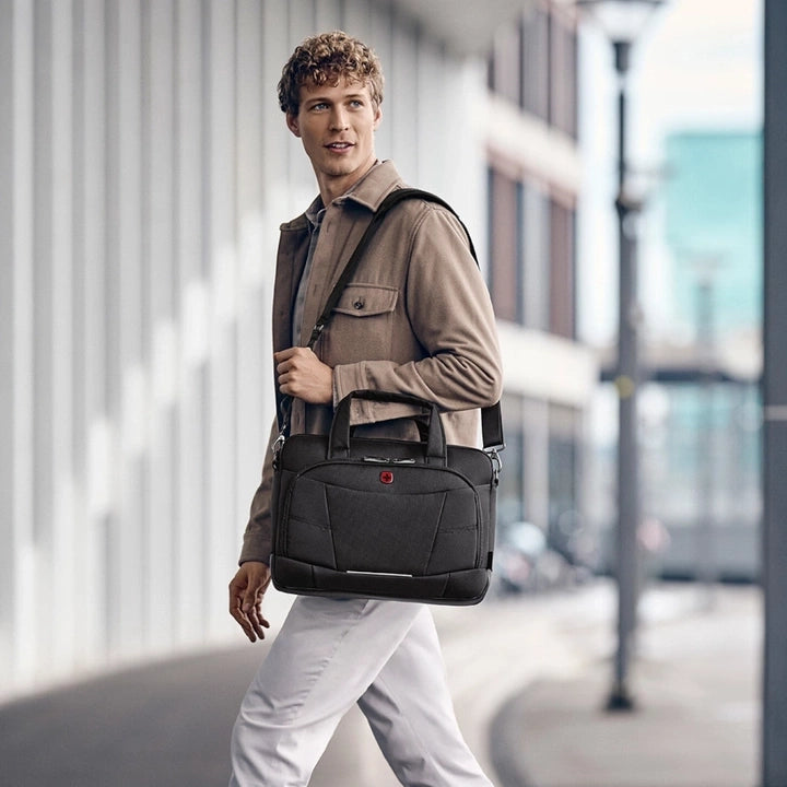 Laptop bags & padfolios